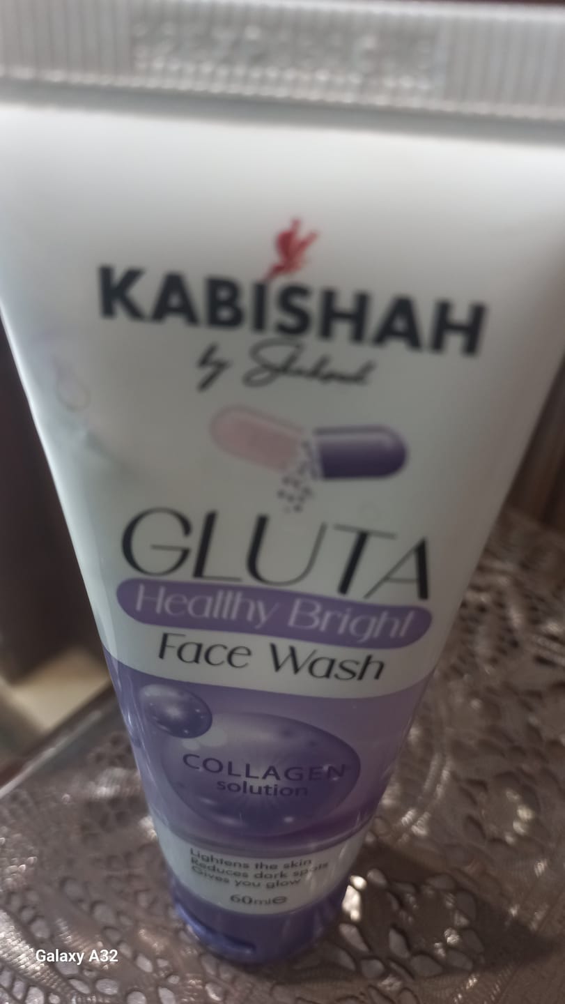 Customer photo review of Gluta Healthy Bright Facewash