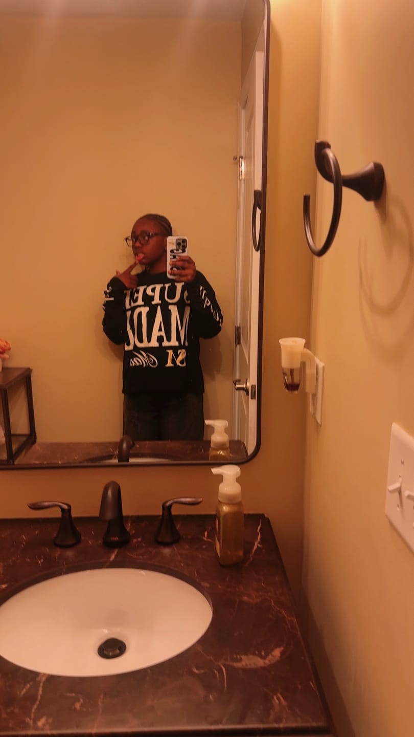 Customer photo review of Retro Letter Print Waffle Simplicity Long-Sleeved T-Shirt - 2637