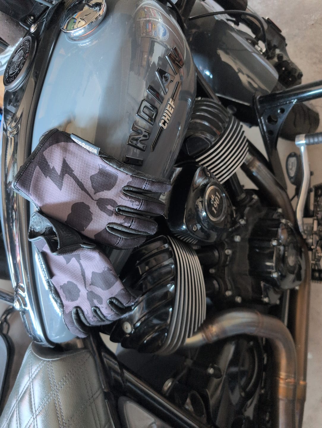 Customer photo review of OG MX GLOVES GRAY