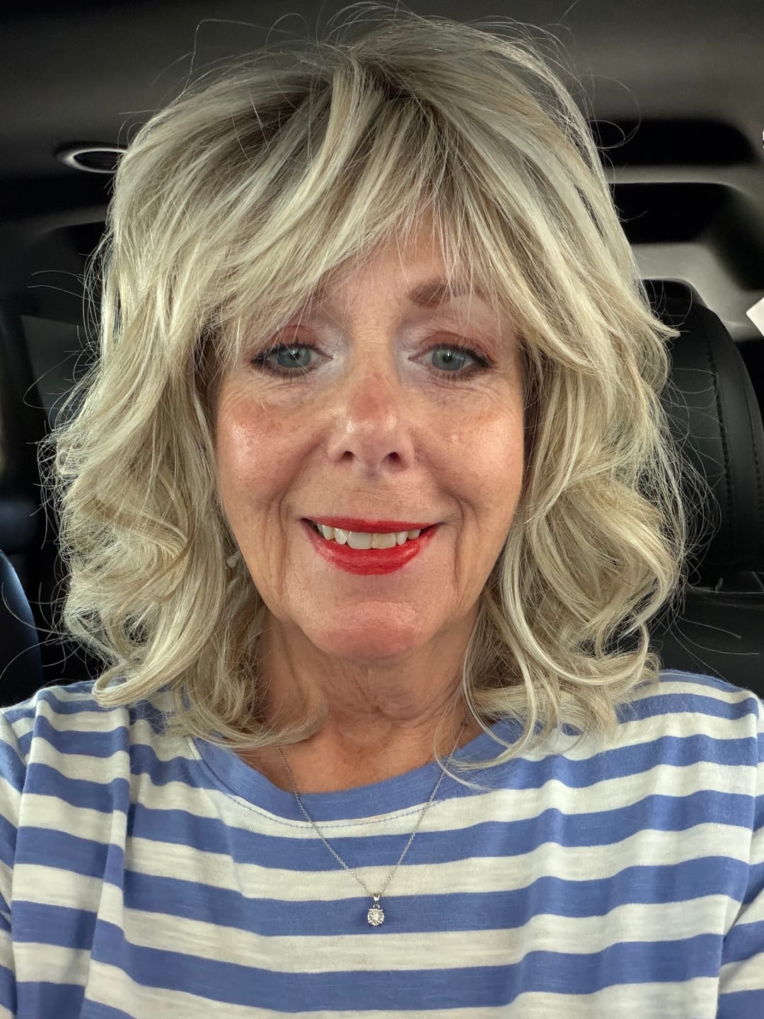 Customer photo review of CUPIDS BOW - Paparazzi Blonde