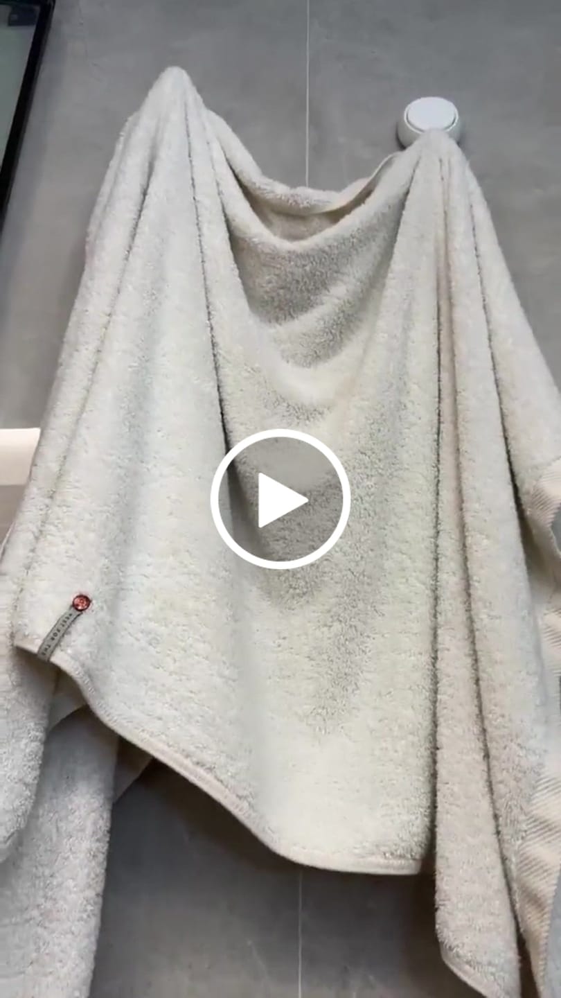 Customer video review of Premium Copper Bath Towel | Antibacterial