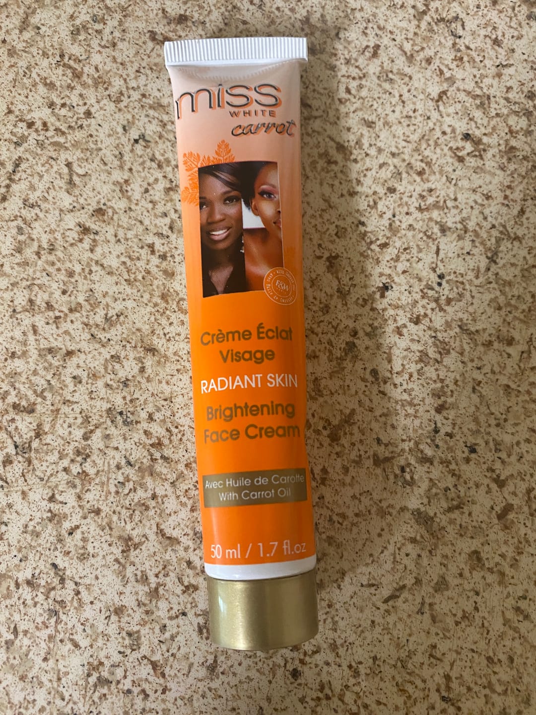 Customer photo review of Miss White Carrot Brightening Face Cream 50ml