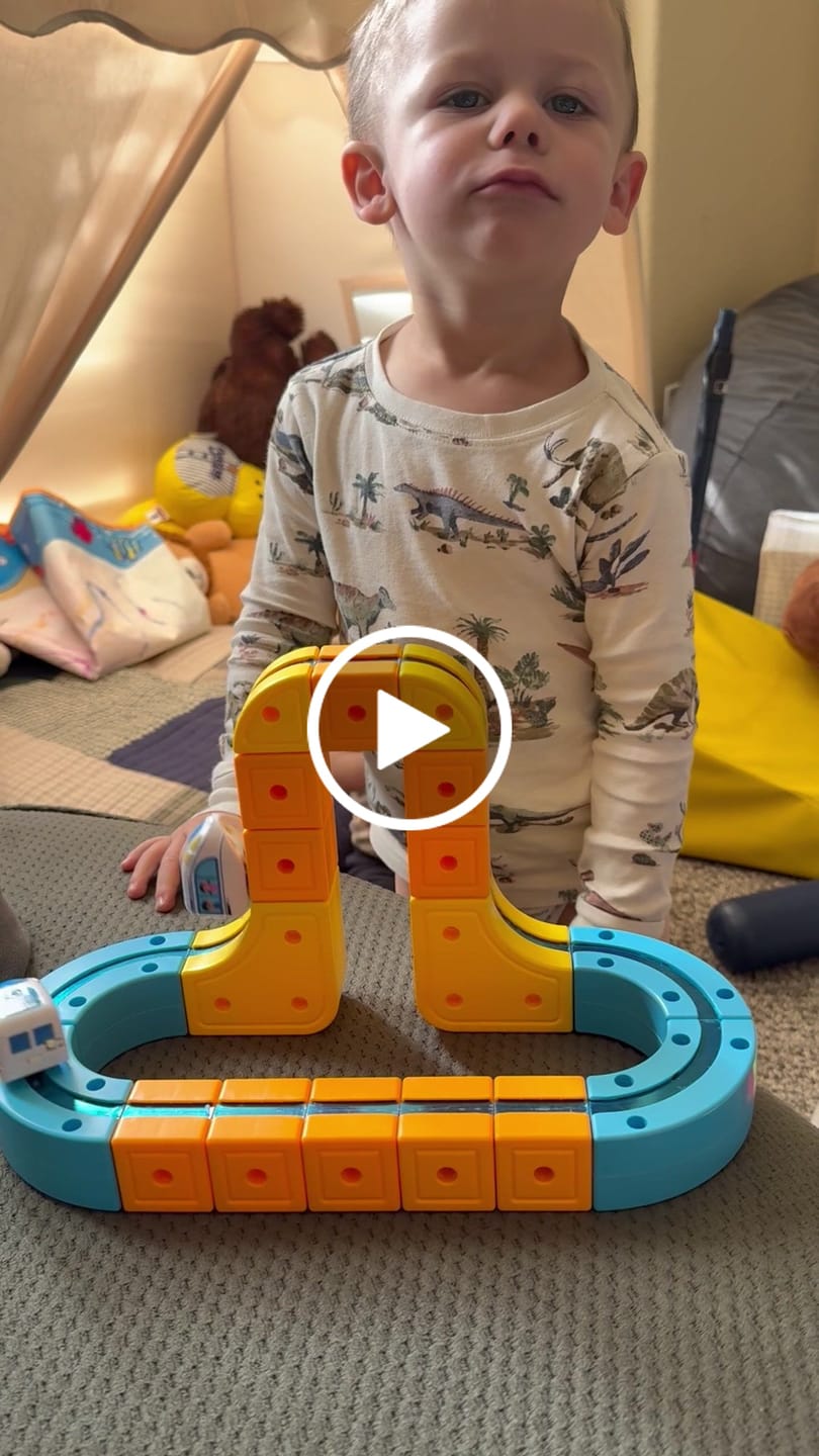 Customer video review of Infinity Racer Magnetic Train