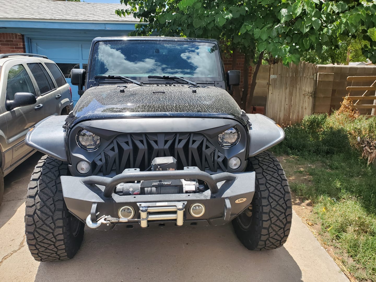 Customer photo review of Shark Grille - Matte Black For 07-18 Wrangler JK