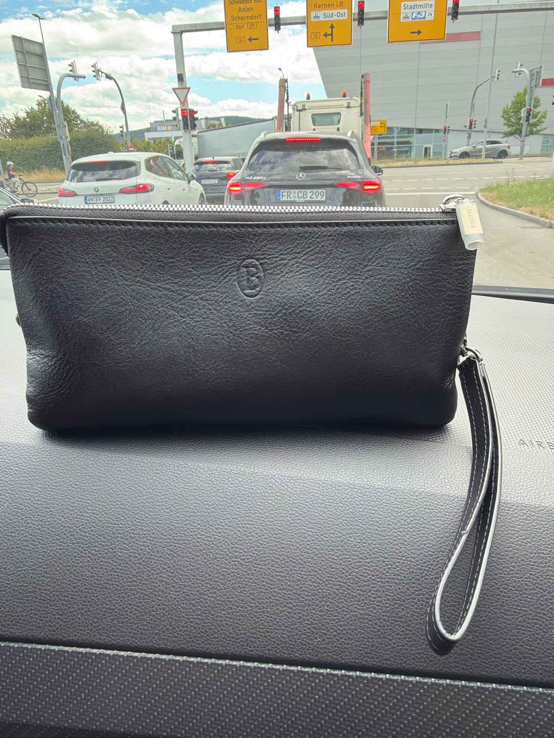 Customer photo review of Belluvi Leather Balm