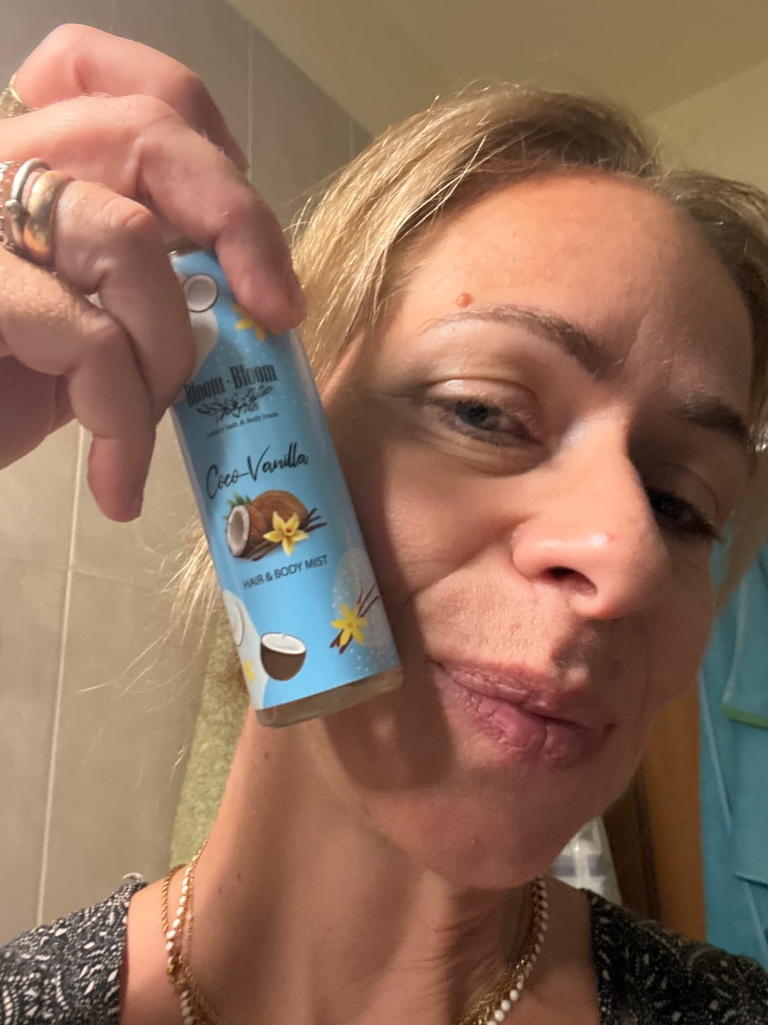Customer photo review of Hair & Body Mist Coco-Vanilla με Πανθενόλη & Αλόη Βέρα | 100ml