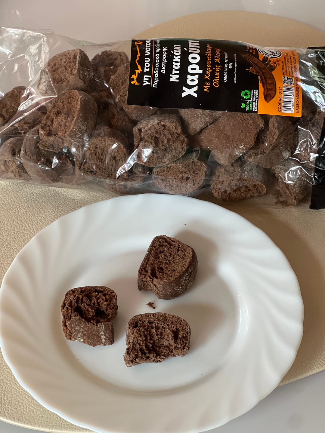 Customer photo review of Carob croutons - 6x400g