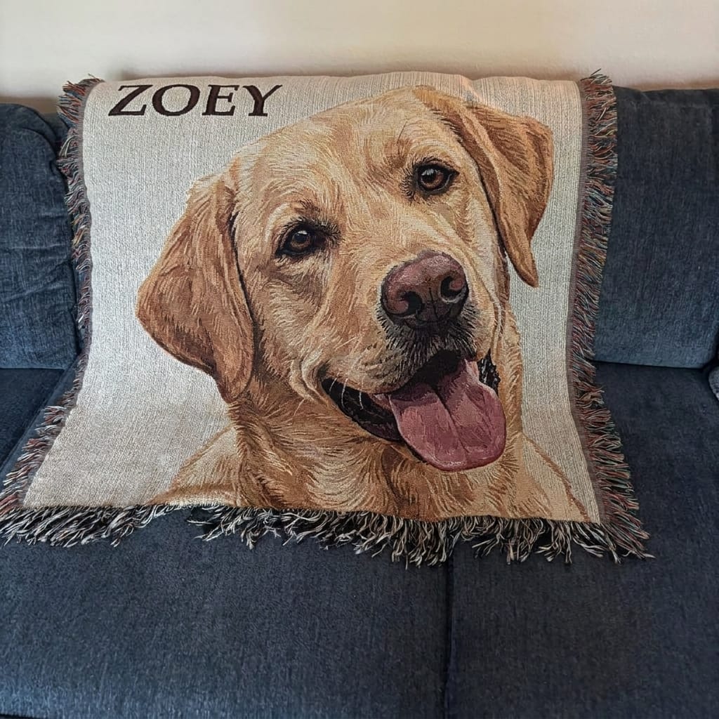 Customer photo review of Loyal Hues Pet Throw - Wild Onyx Garden