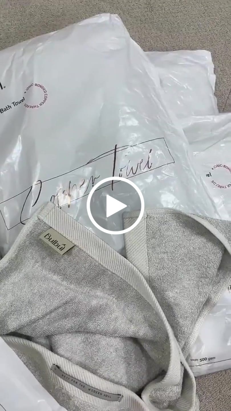 Customer video review of Premium Copper Bath Towel | Antibacterial