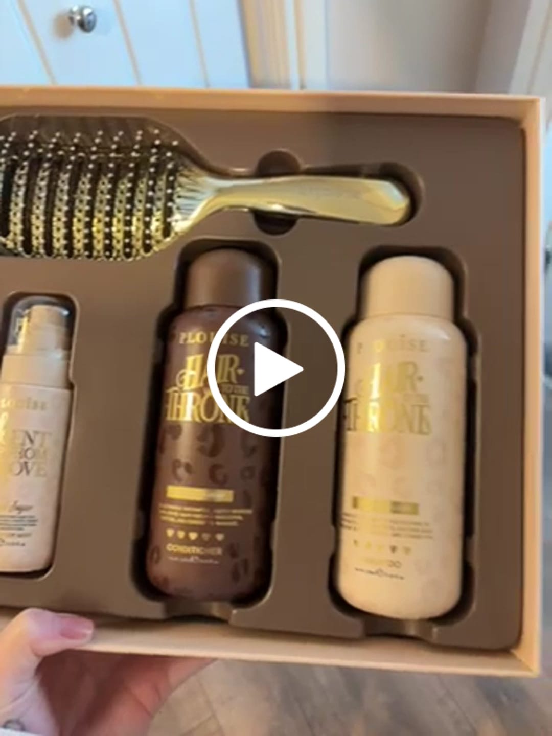 Customer video review of Cheetah Claim To Tame Hair Care Set