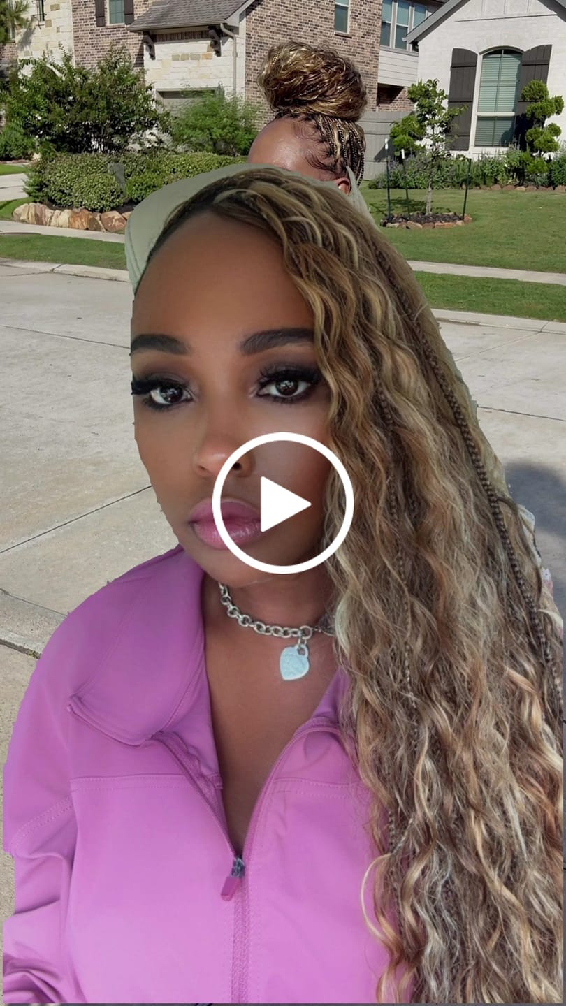Customer video review of #4/27/30/613 Mix Color Blend Deep Wave Human Braiding Hair