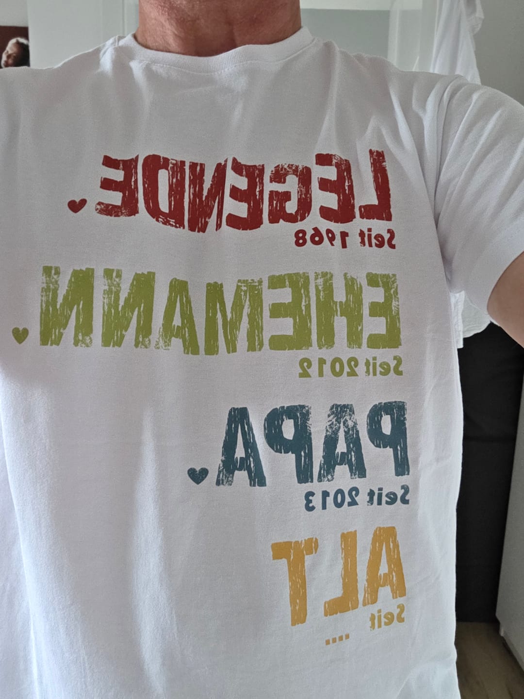 Customer photo review of Legende, Ehemann, Papa und Opa - Personalisiertes T-Shirt für Papa und Opa