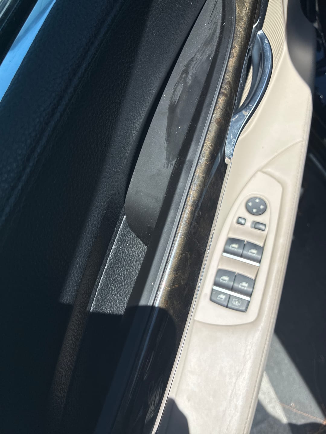 Customer photo review of BMW 7 Series F01 F02 F04 Sticky Interior Door Pull Handle Covers 2008–2015 – 2PCS Set  | SPCRSO