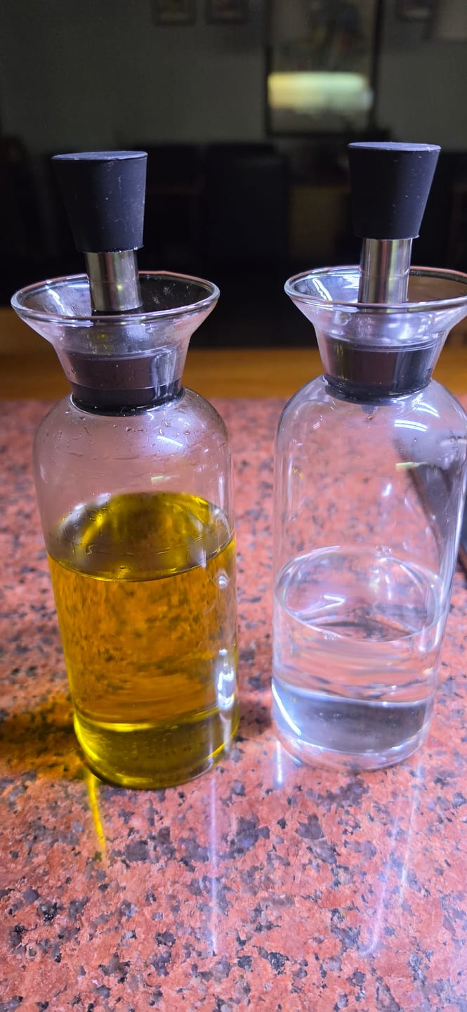 Customer photo review of Aceitera / Vinagrera De Vidrio Sakura Olea Edition 450 Ml