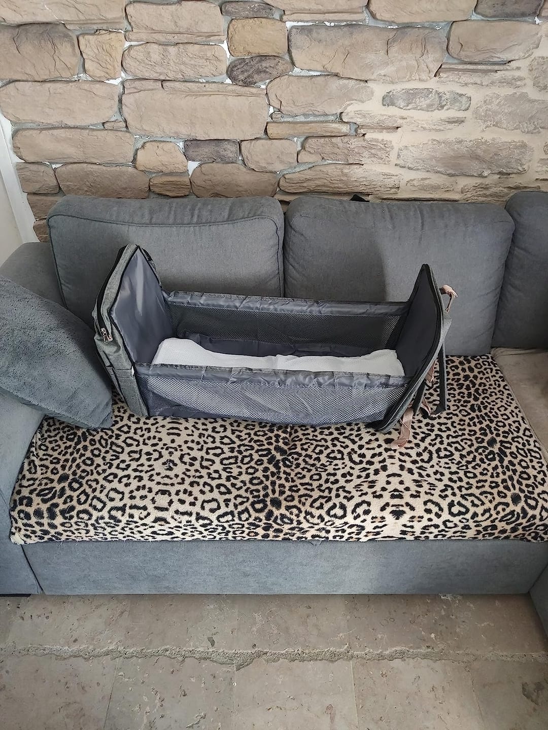 Customer photo review of Nomade™ - Sac à dos à langer avec lit bébé intégré