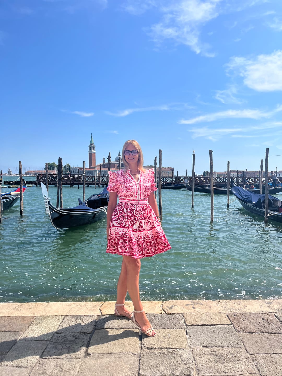 Customer photo review of Rochie mini Posana cu nasturi imbracati