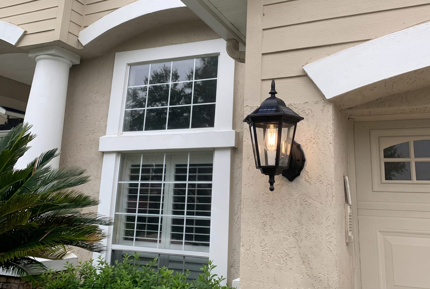 Customer photo review of Outdoor Solar Wall Light