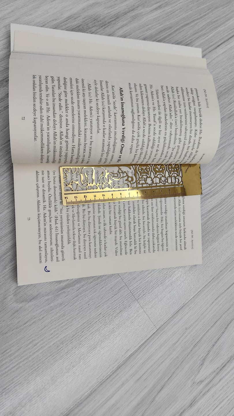 Customer photo review of Kedi Kitap Ayracı