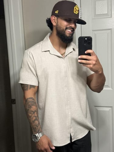 Customer photo review of Men's Linen Cotton Blend Short Sleeve Shirt