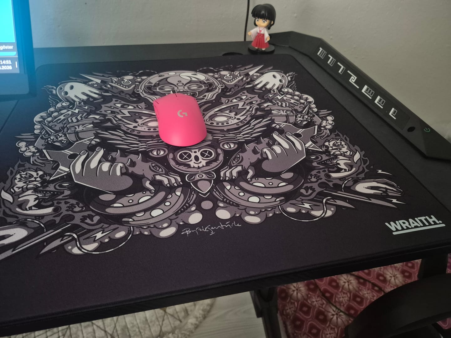 Customer photo review of Wraith Spirit of Aim Pro Mousepad