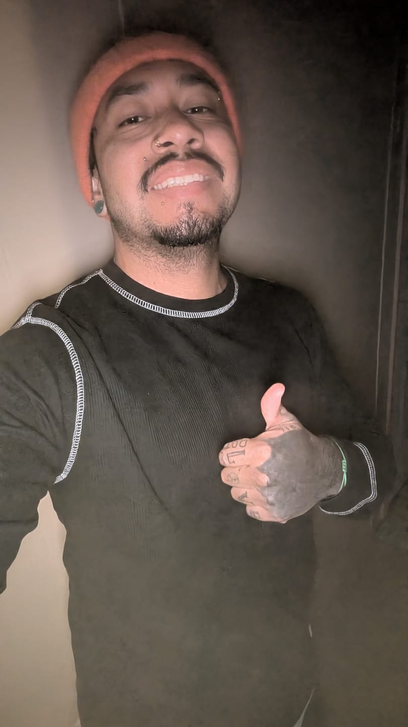 Customer photo review of 80Eighty® HeartCars Thermal Shirt