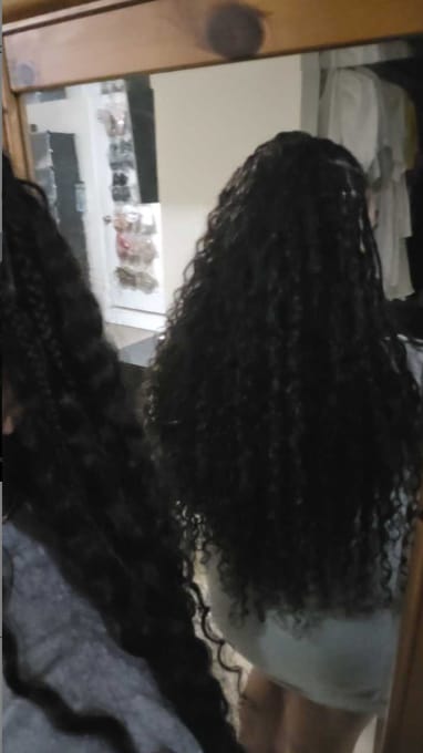 Customer photo review of Wavymy Burmese Curly Feather Crochet Hair Lightweight Miracle Knots Human Hair Extension