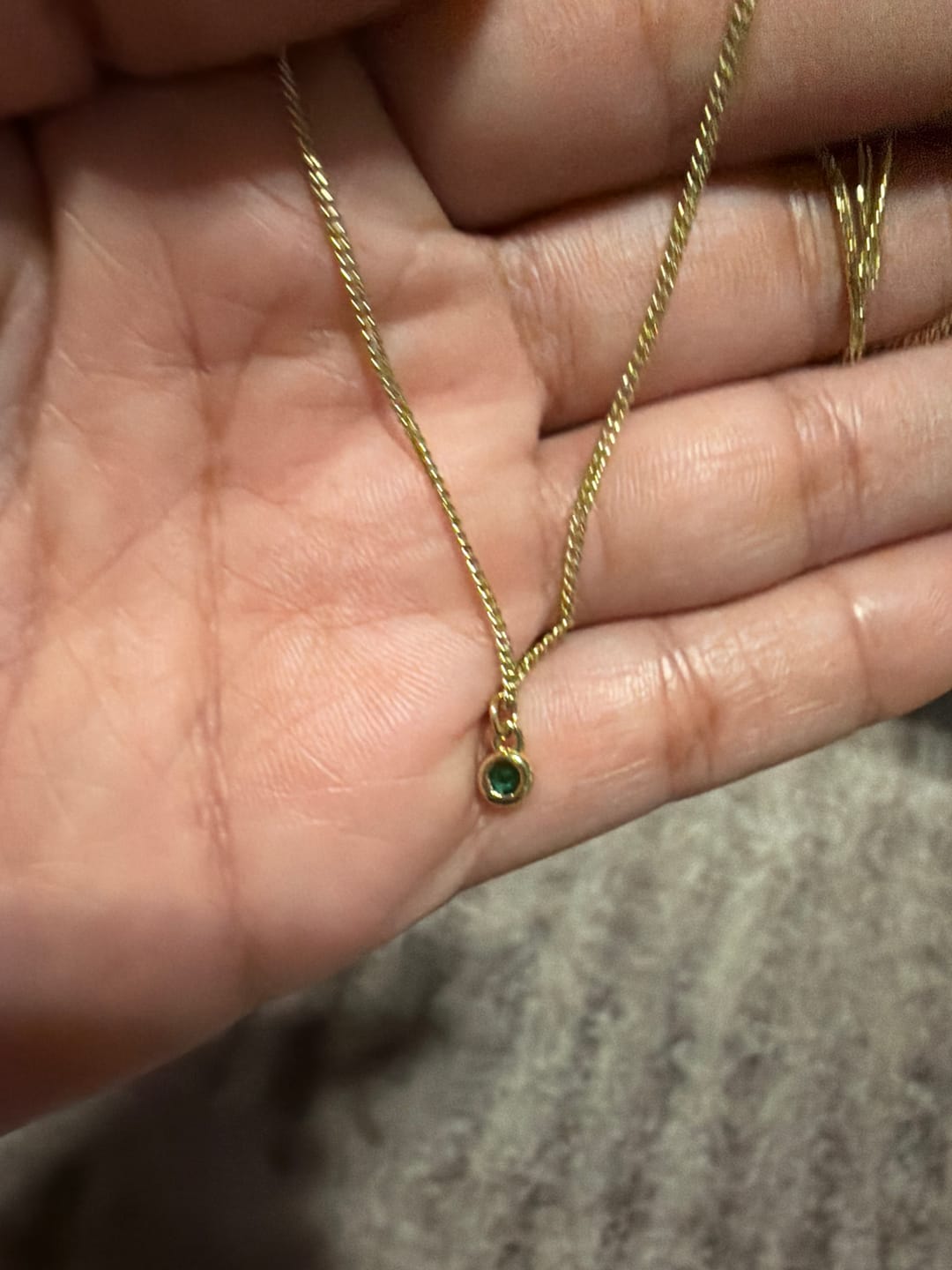 Customer photo review of Collar Birthstone Redondo