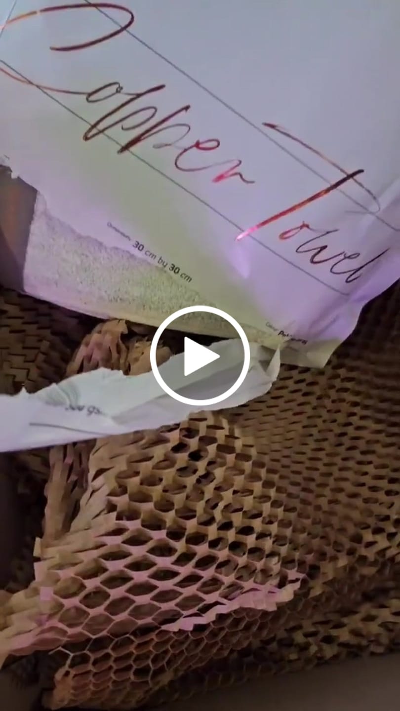 Customer video review of Premium Copper Face Towel | Antibacterial