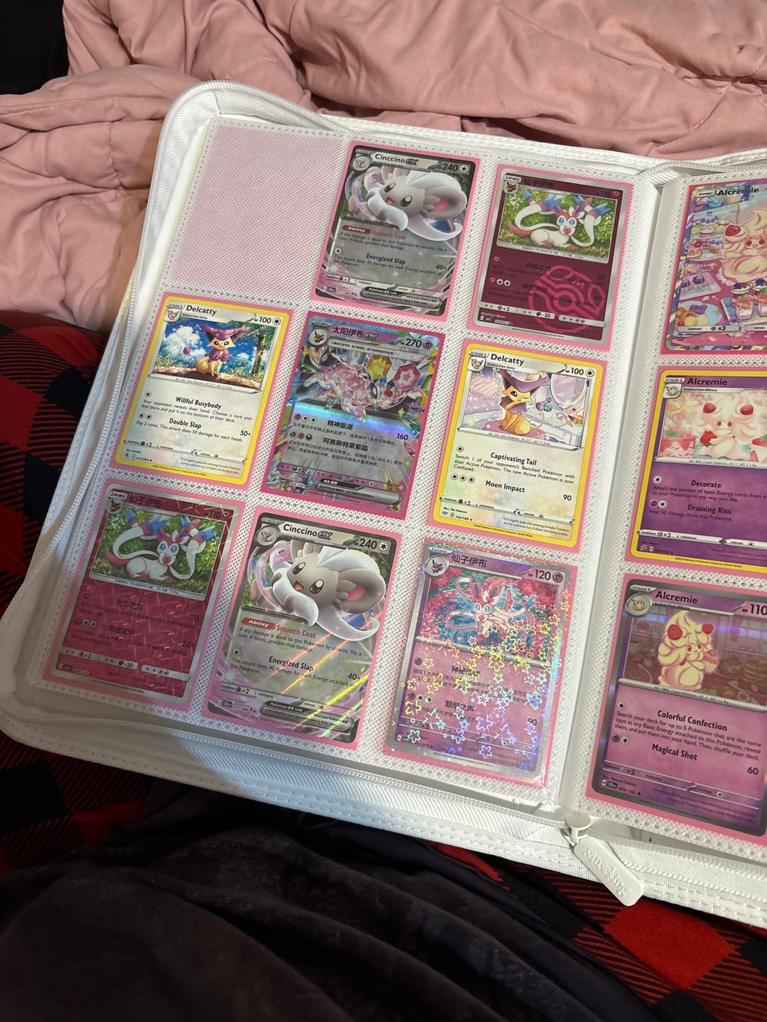 Customer photo review of Pokémon 151 Binders White