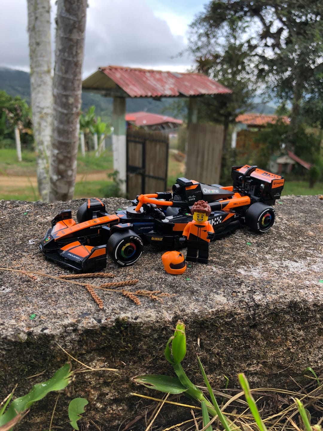 Customer photo review of COCHE DE CARRERAS MCLAREN F1® TEAM MCL38
