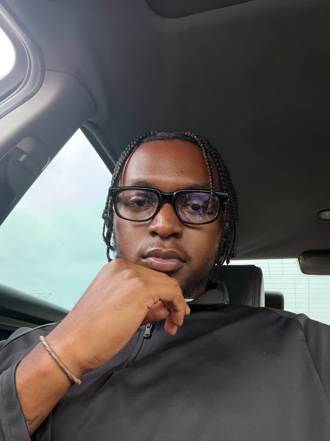 Customer photo review of Atlas | Black Silver