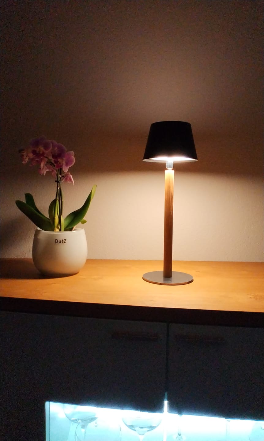 Customer photo review of Akku Tischleuchte, Massivholz, skandinavischer Stil, Eiche - Nala