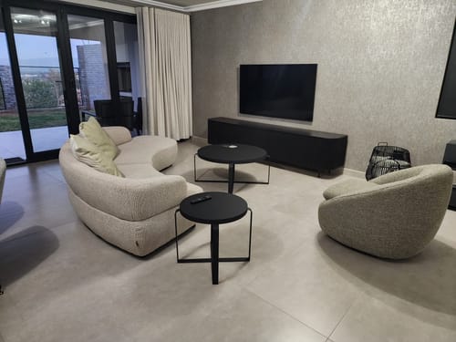 Customer photo review of Hinny Metal Side Table Black