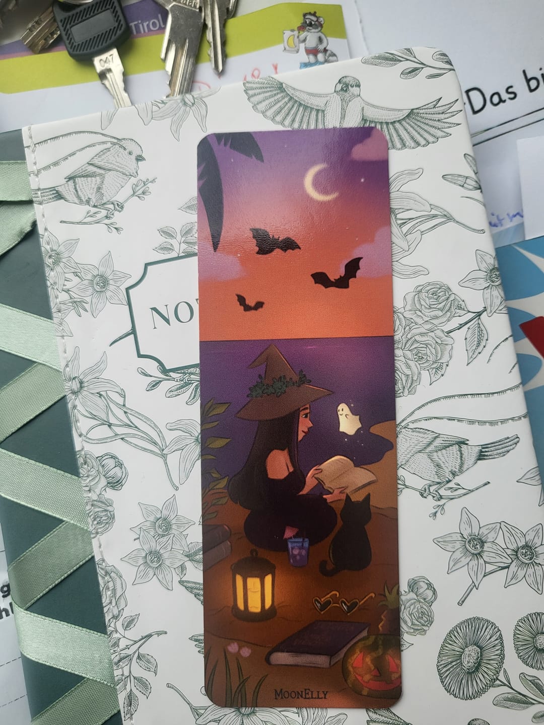 Customer photo review of MoonElly Lesezeichen – Witchy & Cozy (6 Varianten)