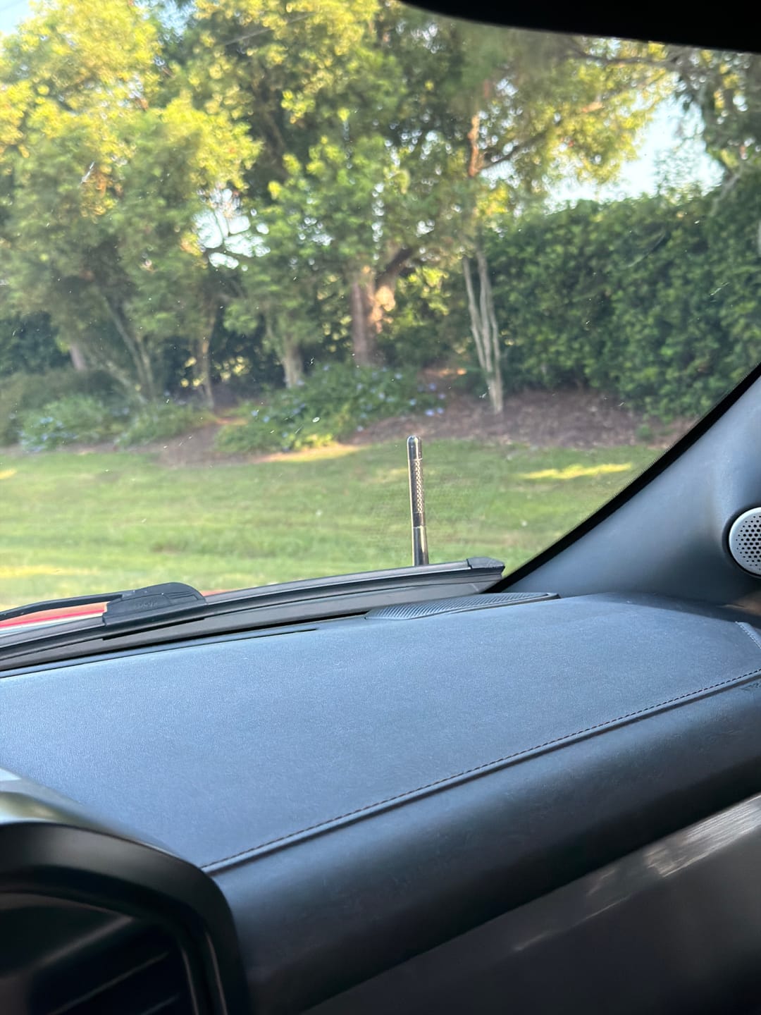 Customer photo review of 80Eighty® Carbon Antenna