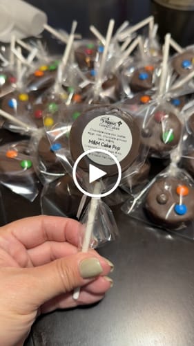 Customer video review of Round Label Tape for B21, B1, B3S