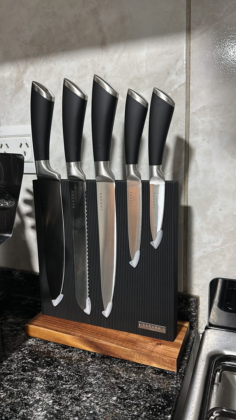 Customer photo review of Taco De Cuchillos Magnético Sakura Edge Collection - 6 Piezas