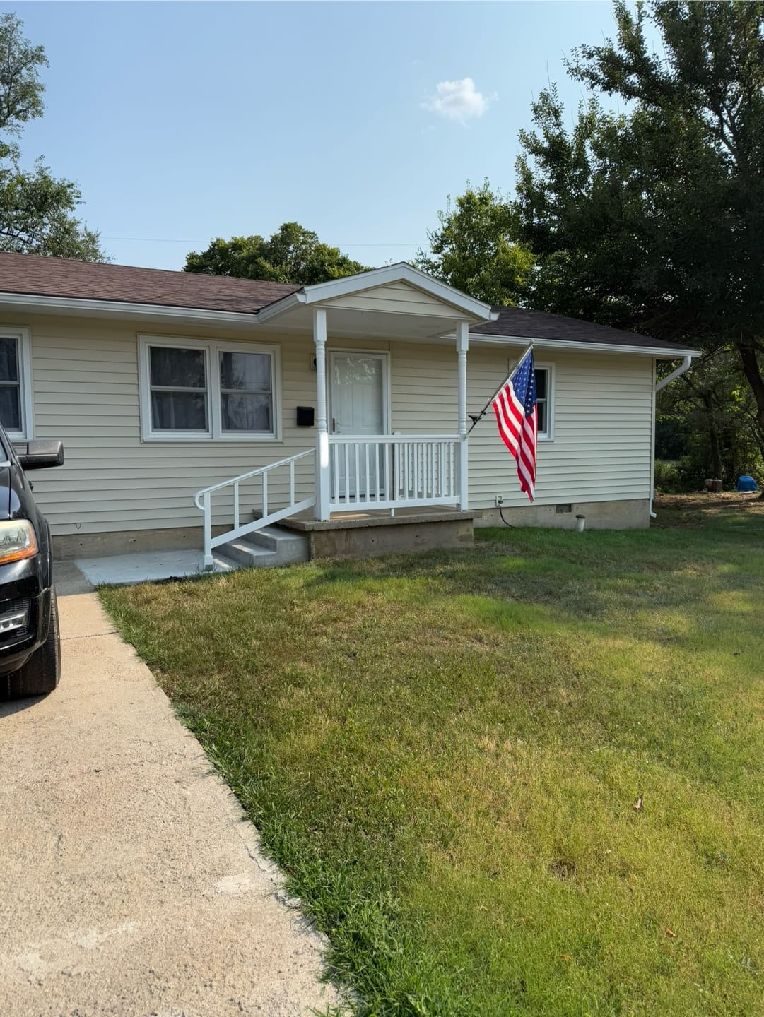 Customer photo review of 3' x 5' American Flag