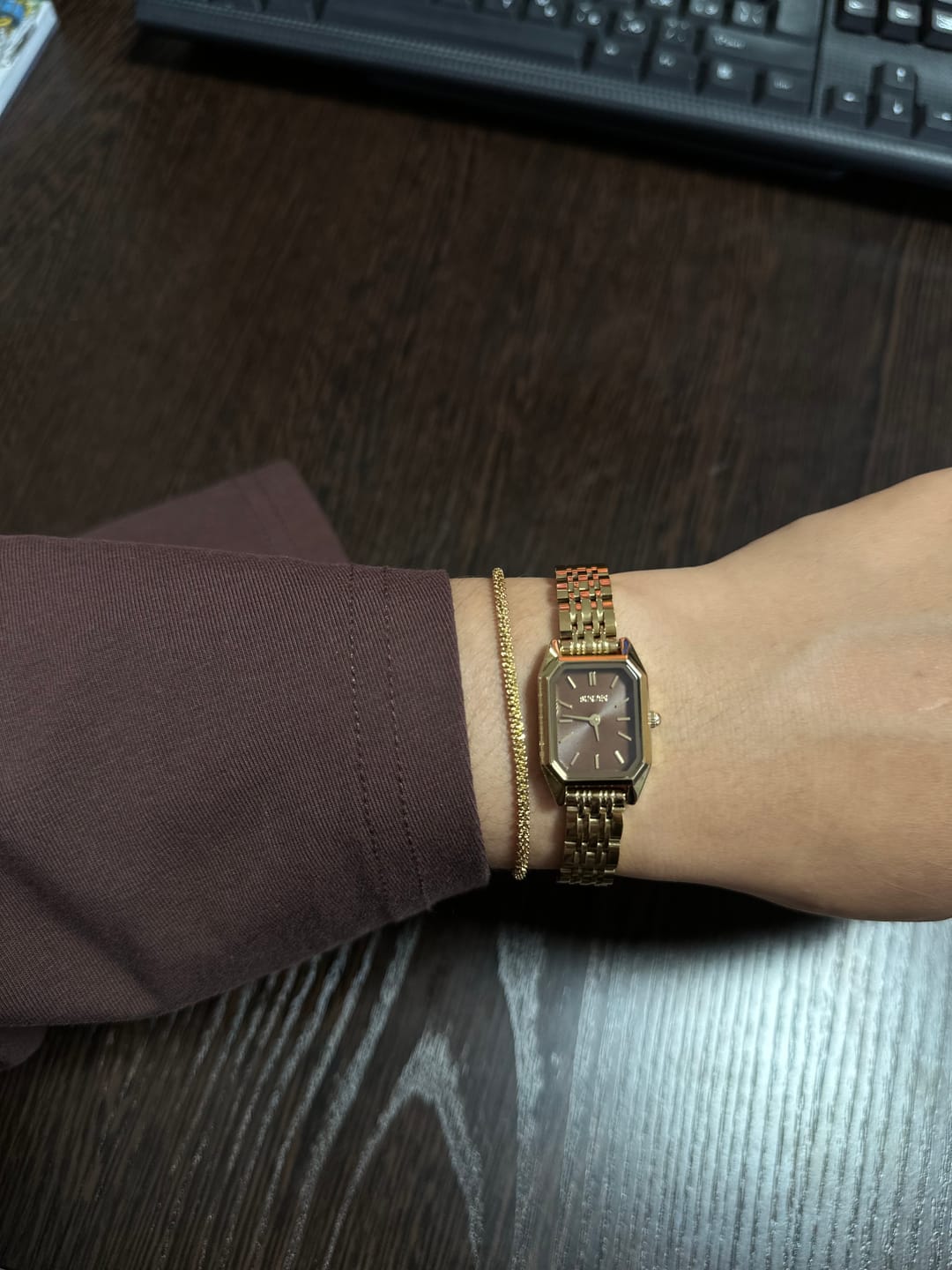 Customer photo review of Isabell Petite Gold Brown