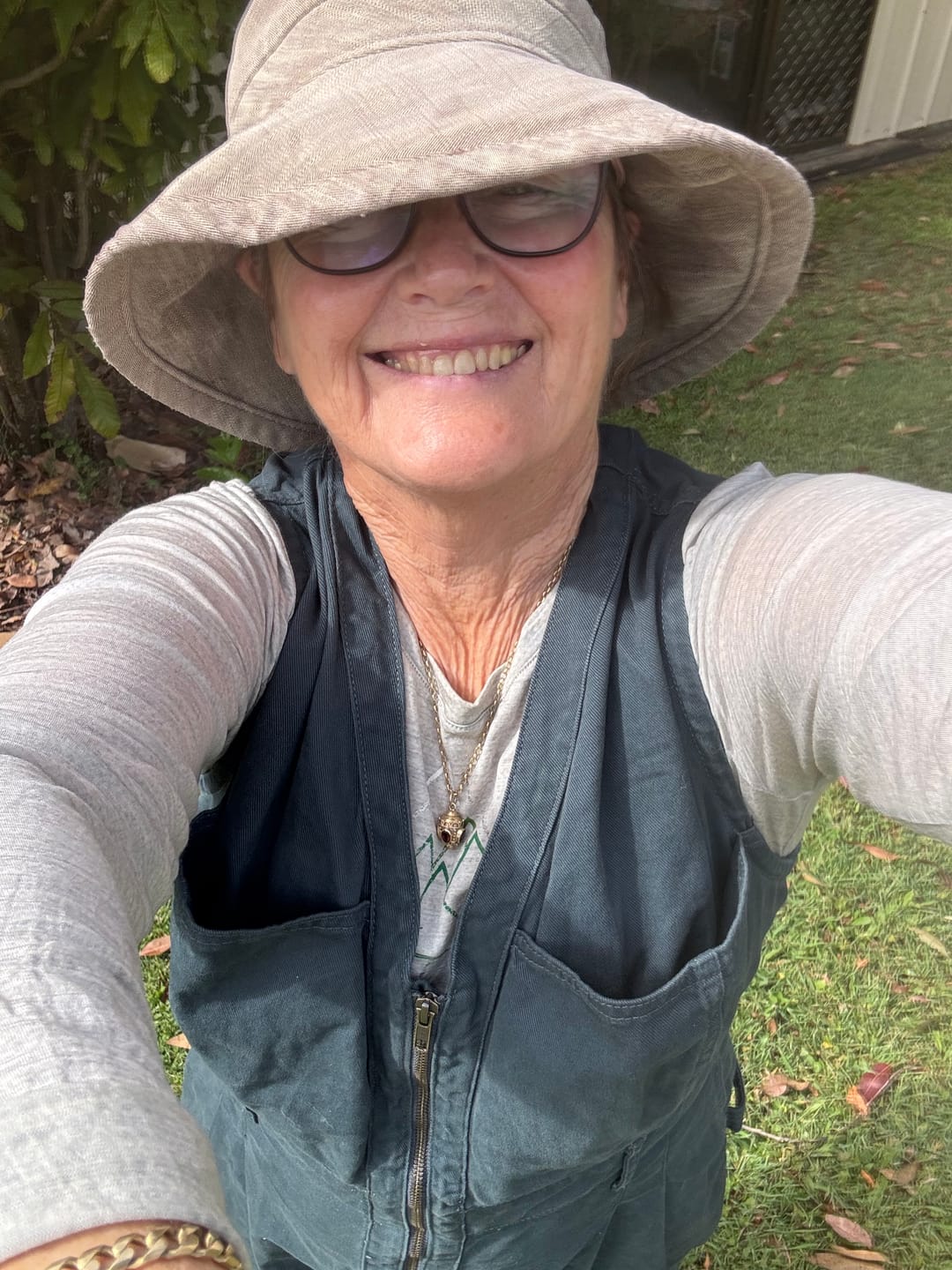 Customer photo review of Yard Suit - Short - Blue