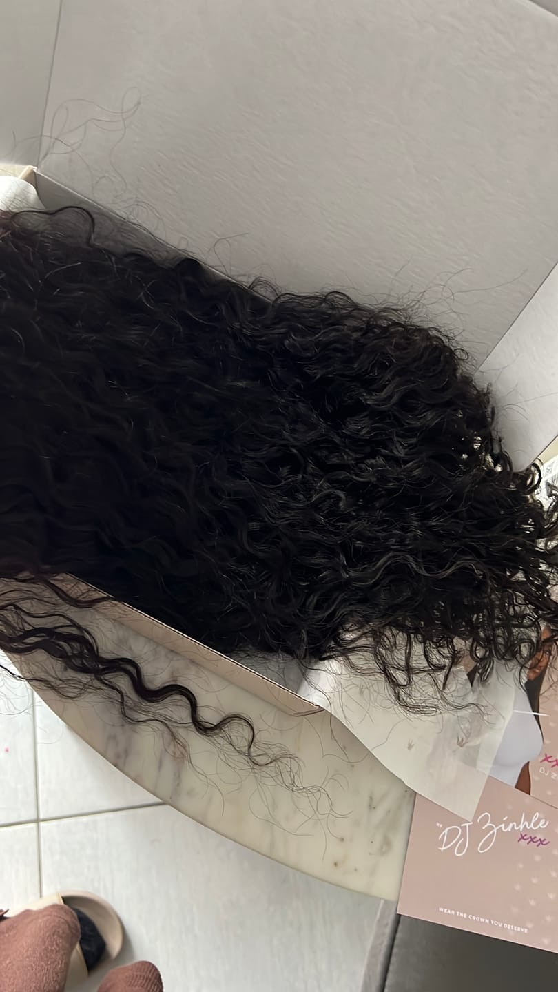 Customer photo review of Peruvian Ready To Wear 9x6 Water Wave Wig
