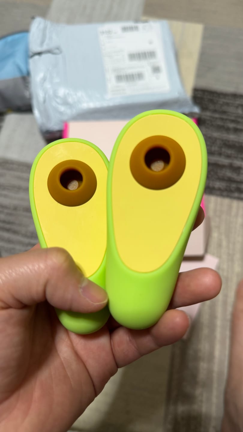 Customer photo review of Avo Clitoral Massager