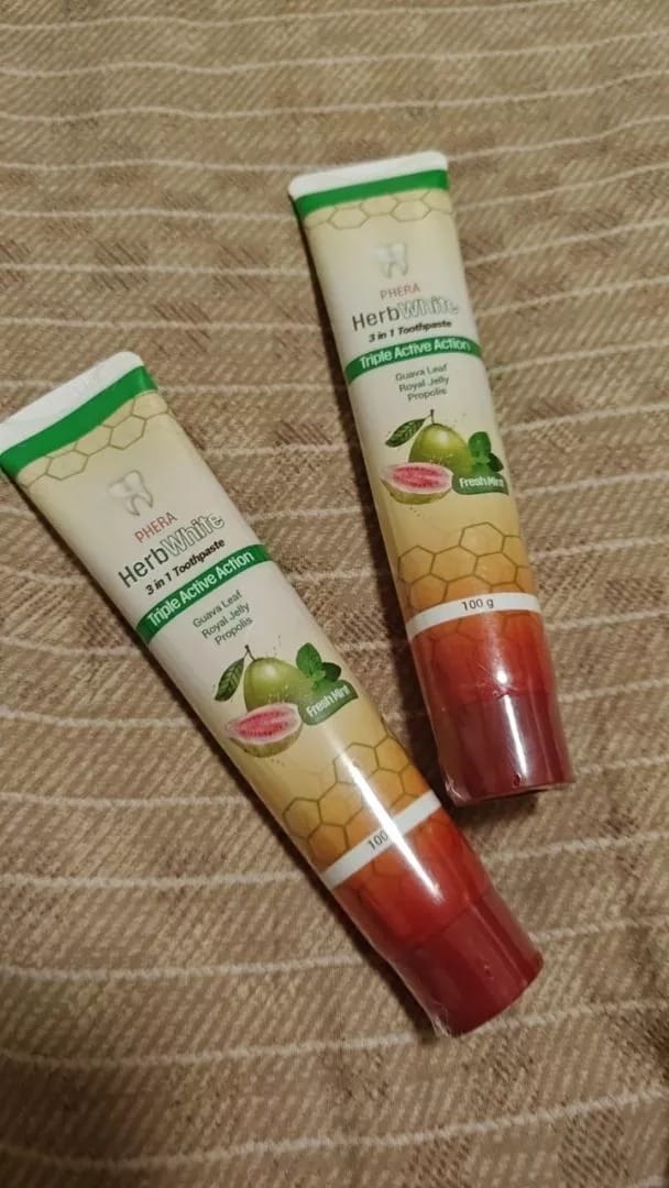 Customer photo review of PHERA Herbal Whitening Toothpaste 1 Tube (100g)