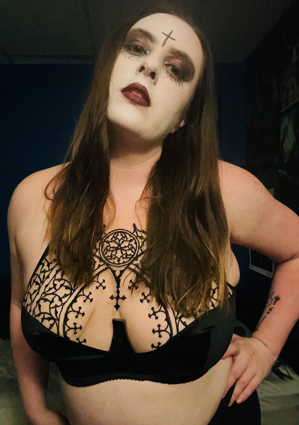Customer photo review of RTO - UNHOLY EMBROIDERY HALTER BRA HALF CUPS
