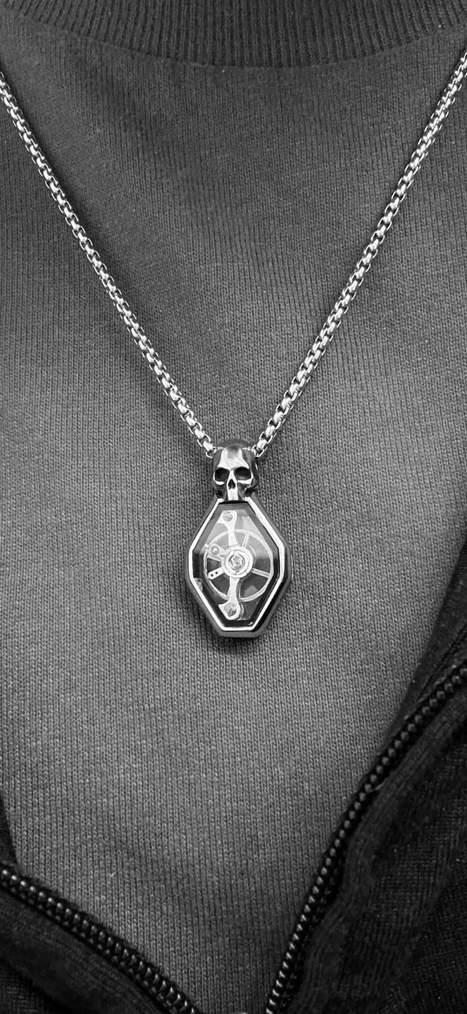 Customer photo review of Skull Pendant - MEMENTO MORI