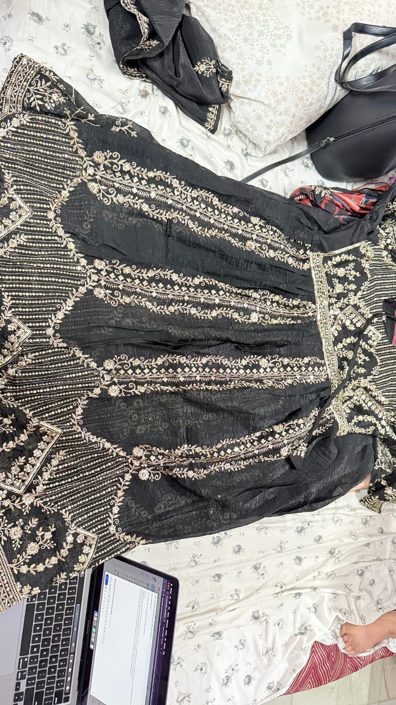 Customer photo review of Luxury Black Embroidered Pakistani Suit Set