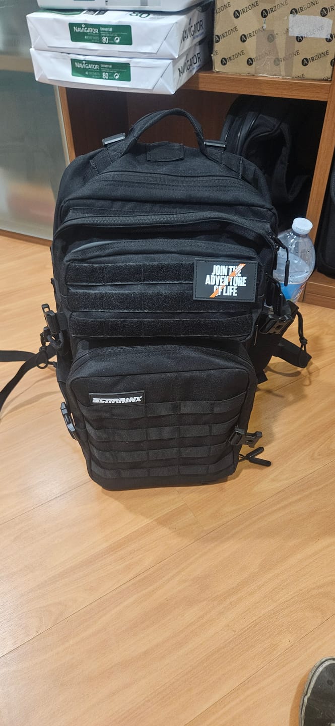 Customer photo review of Mochila Táctica 45L con compartimento para comida Negro