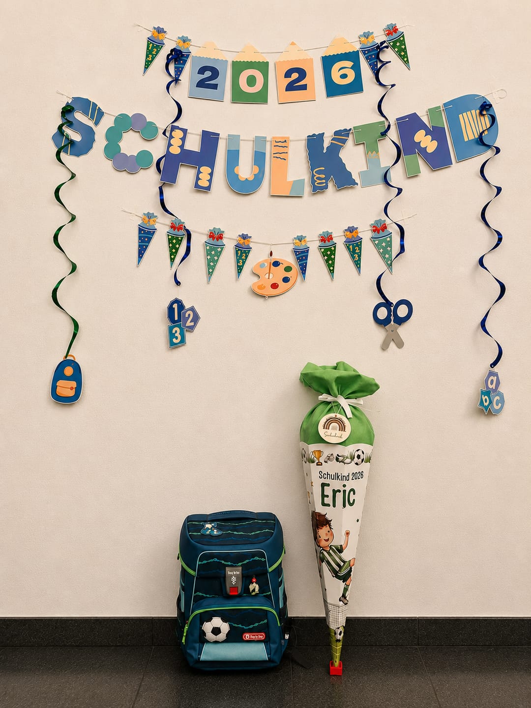 Customer photo review of Schultüte personalisiert mit Name – Fußballer Trikot