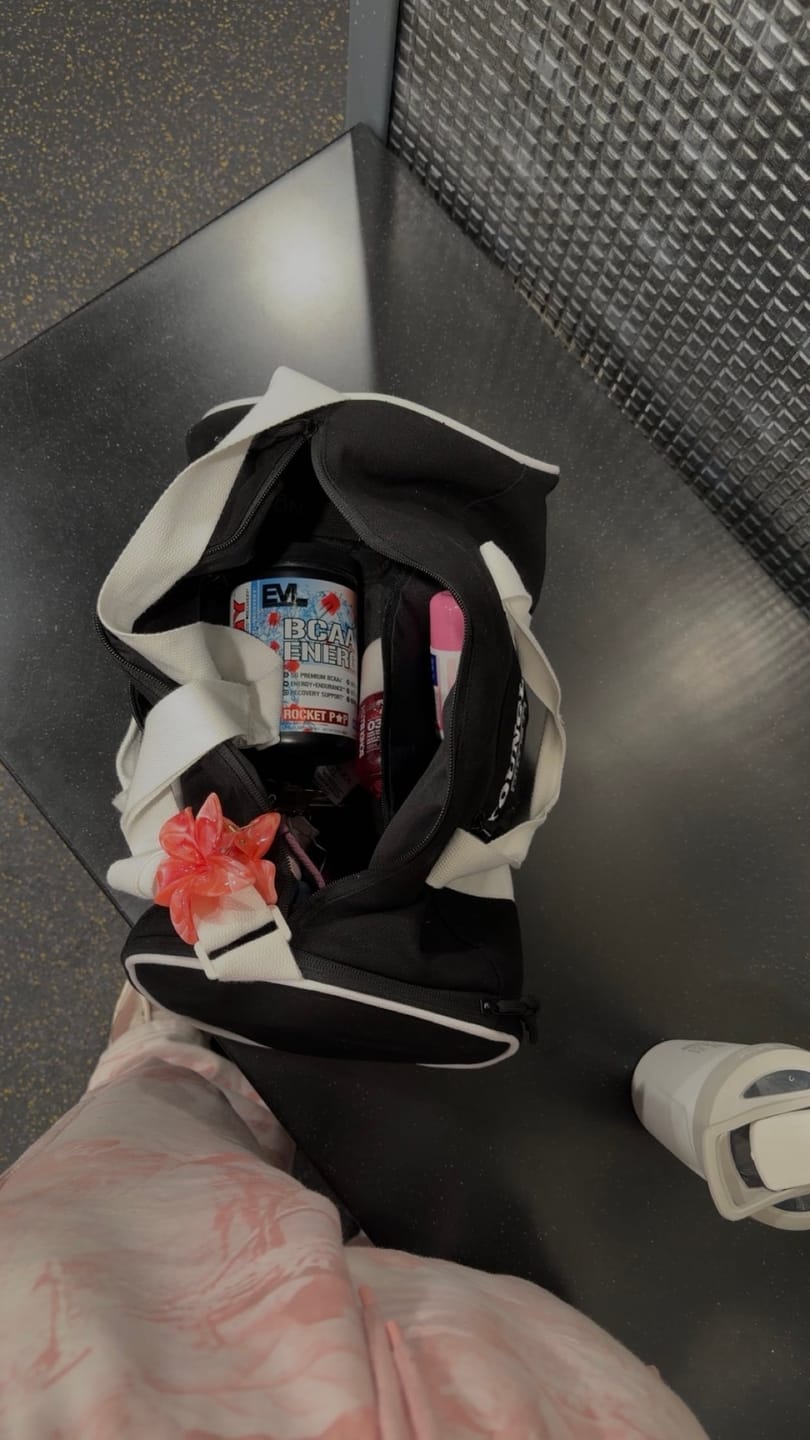 Customer photo review of W6104 - Old School Duffel Bag