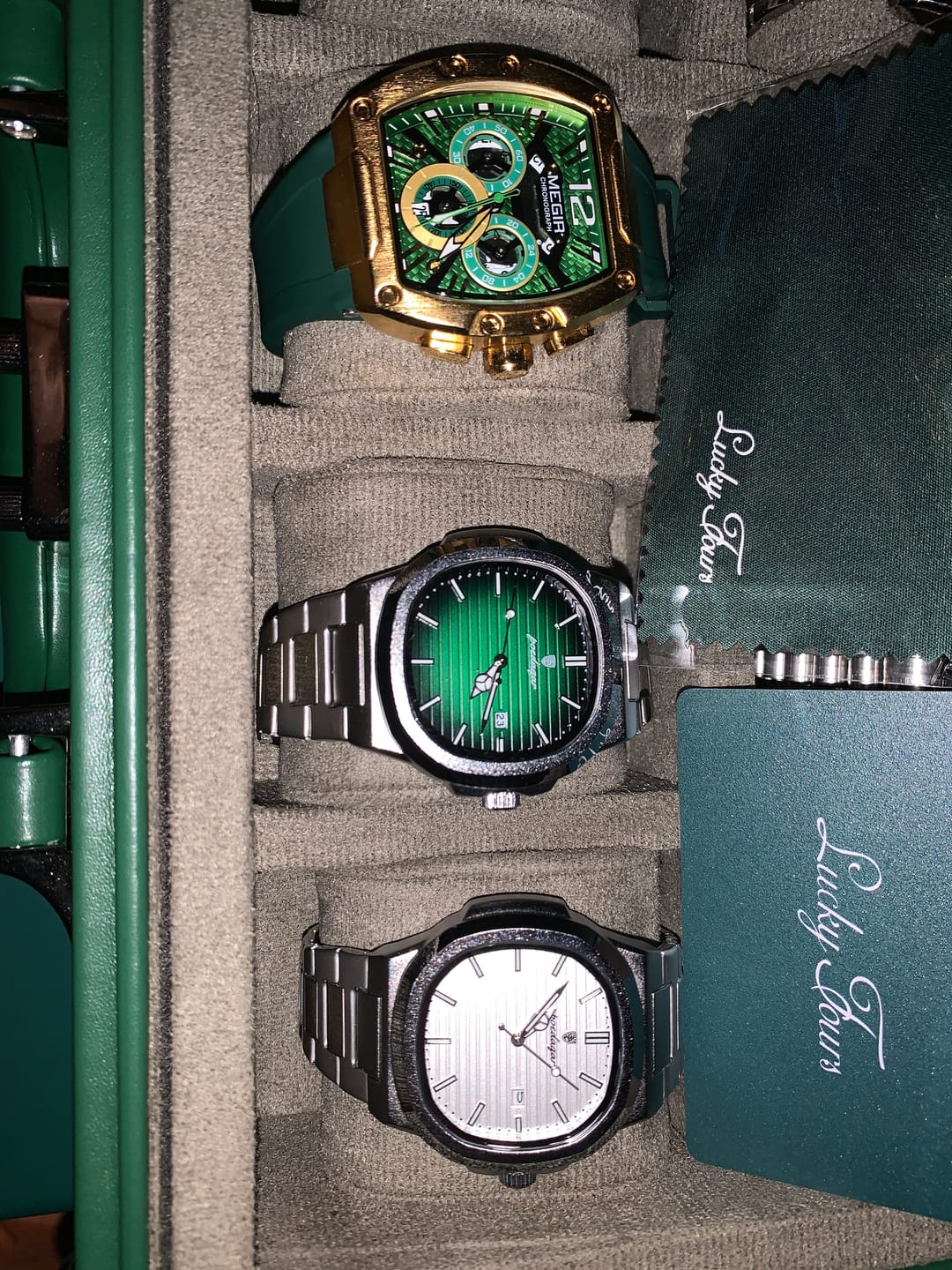 Customer photo review of Lucky Fours® Watch Briefcase